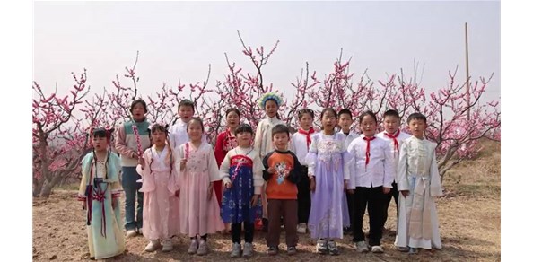 周末棲霞德豐梅花谷人氣爆棚，成春日打卡勝地